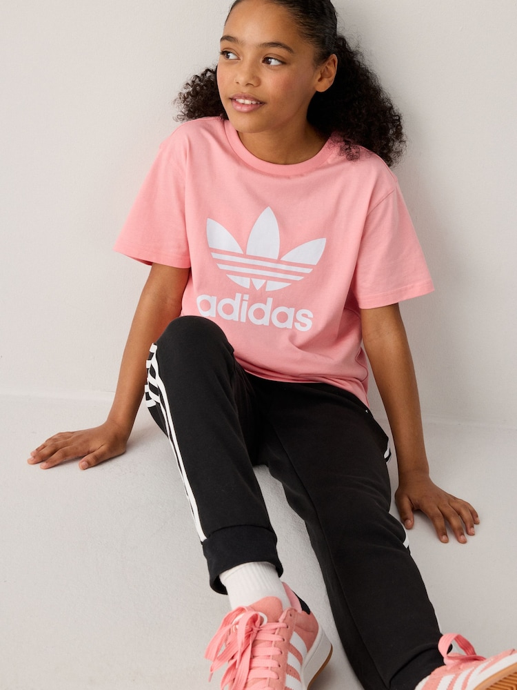 adidas originals Pink Trefoil 100% Cotton T-Shirt - Image 4 of 6