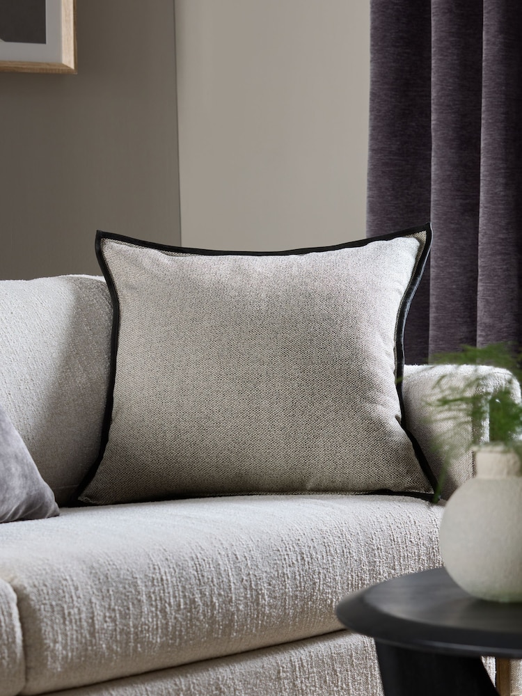 Almofada Aubrey Tweed Velour Trim - Imagem 1 de 5