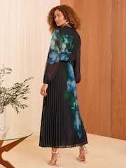 Love & Roses Black Placement Floral Pleated Midi Dress - Image 4 of 4