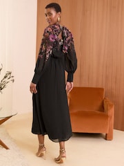 Love & Roses Black Placement Floral Printed Long Sleeve Midi Dress - Image 4 of 4
