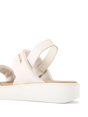 Cream - Črna čevlji Carvela Trax - Slika 4 iz 5