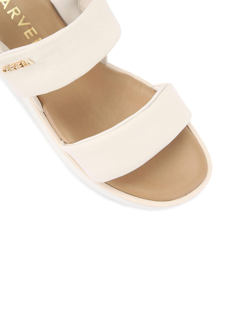 Cream - Črna čevlji Carvela Trax - Slika 5 iz 5