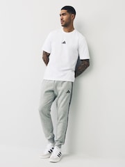 adidas White Essentials Small Logo Single 100% Cotton Jersey T-Shirt - Image 2 of 5