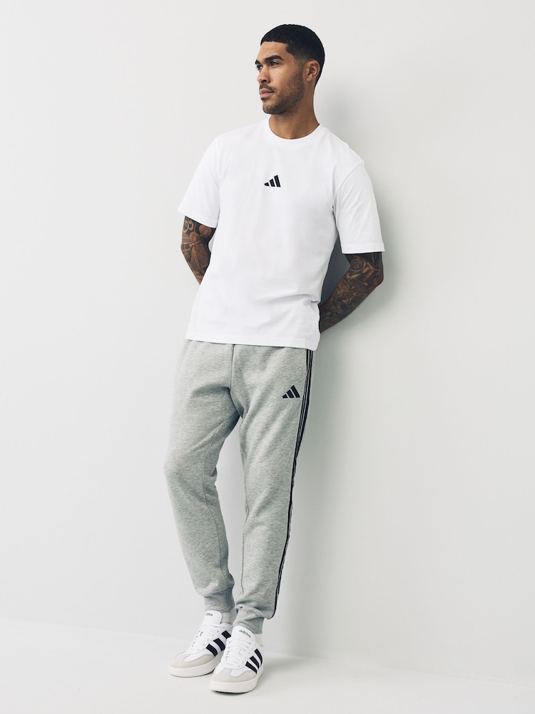 adidas White Essentials Small Logo Single 100% Cotton Jersey T-Shirt - Image 2 of 5