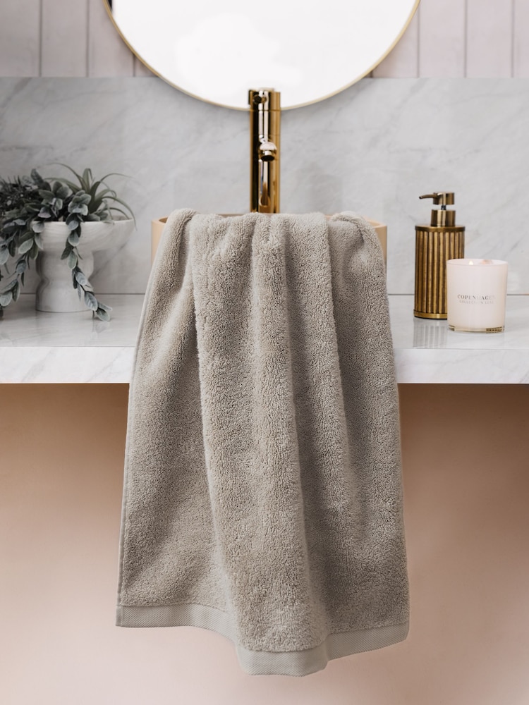 Natural Mink Luxury Spa Collection Luxe 100% Cotton Towel - Image 3 of 5