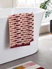 Berry Pink Sketch 100% Cotton Towel - Image 3 of 4