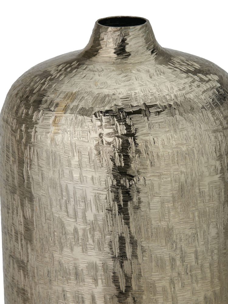 Pacific Gold Metal Hammered Tall Vase - Image 5 of 5