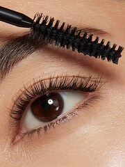 Estée Lauder Eye Seduction Sumptuous Extreme Mascara Gift Set - Image 4 of 5