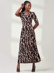 Jolie Moi Brown Half Sleeve Jersey Maxi Dress - Image 4 of 6