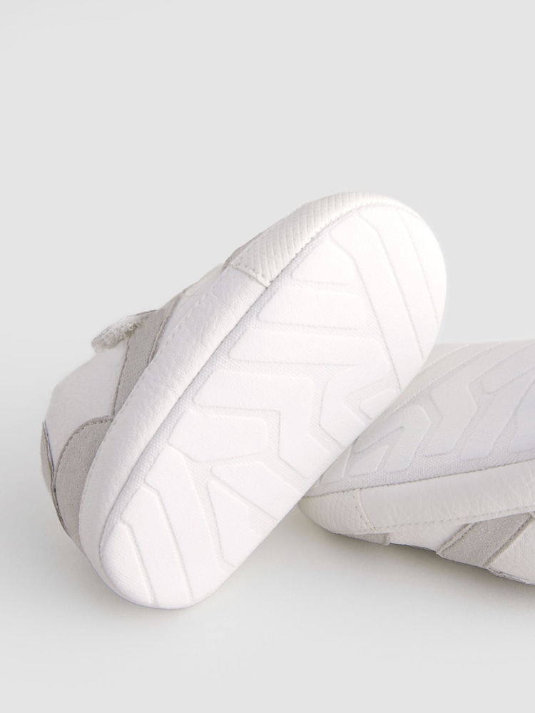 White/Grey Baby Touch Fastening Elastic Lace Chevron Trainers (0-24mths) - Image 4 of 5