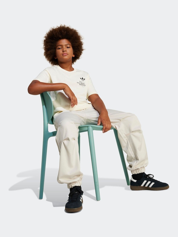 adidas originals Cream Back Print Graphic 100% Cotton T-Shirt - Image 2 of 5