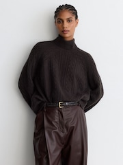 Schokoladenbraun - Reiss Brielle Wool-Cashmere Cable-Knit Roll-Neck Jumper - Bild 3 von 7