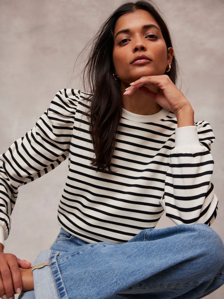Mint Velvet – Sweatshirt mit gerafften Schultern und Streifen - Bild 1 von 4