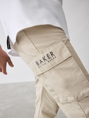 Baker by Ted Baker Stone Cargo Trousers And T-Shirt Set - Imagen 11 de 16
