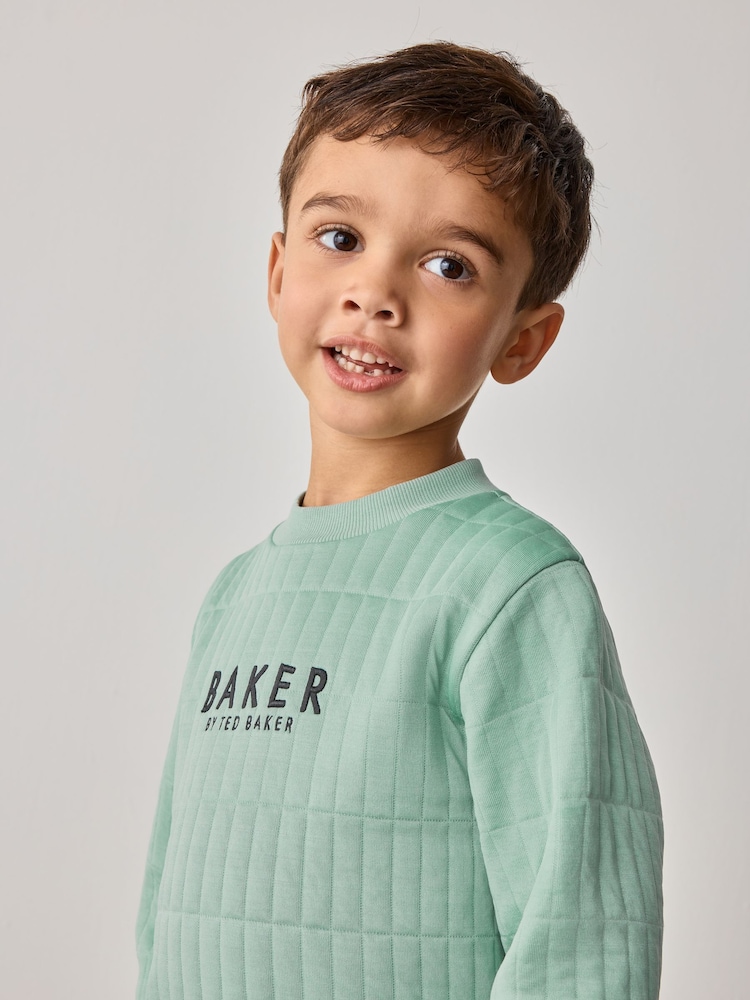 Baker by Ted Baker Green Quilted Sweatshirt And Shorts Set - Image 4 of 10