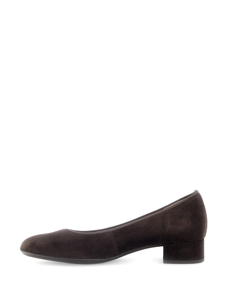 Gabor Dimbar Suede Slip On Court Shoes - Image 2 of 5