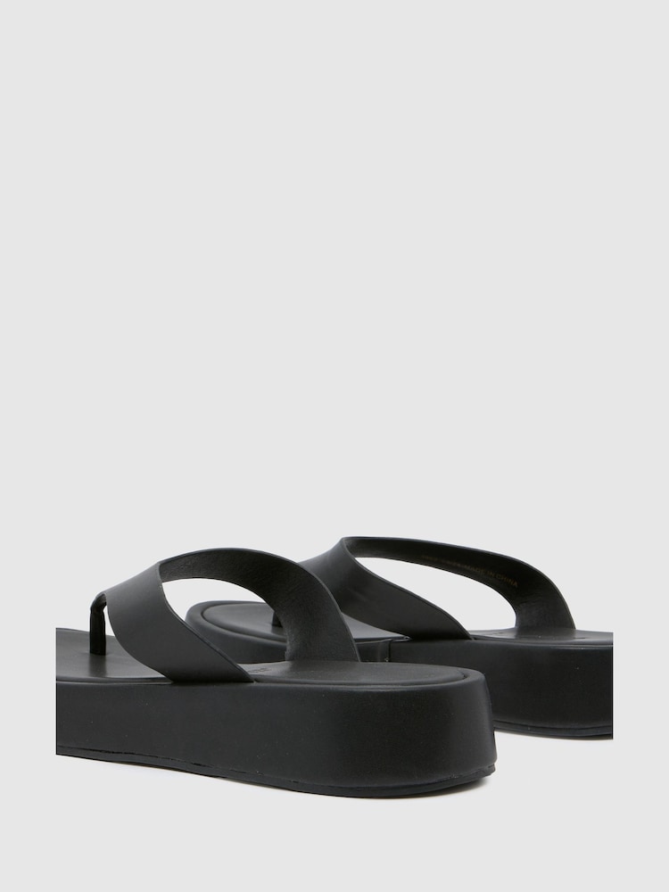 Schuh Tabitha Toe Black Thong - Image 4 of 4