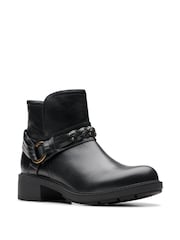 Clarks Black Mushroom Oily Hearth Kaylie Boots - Image 3 of 7
