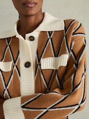 Reiss Camel/Ivory Korie Wool-Cashmere Diamond-Jacquard Cardigan - Image 4 of 6