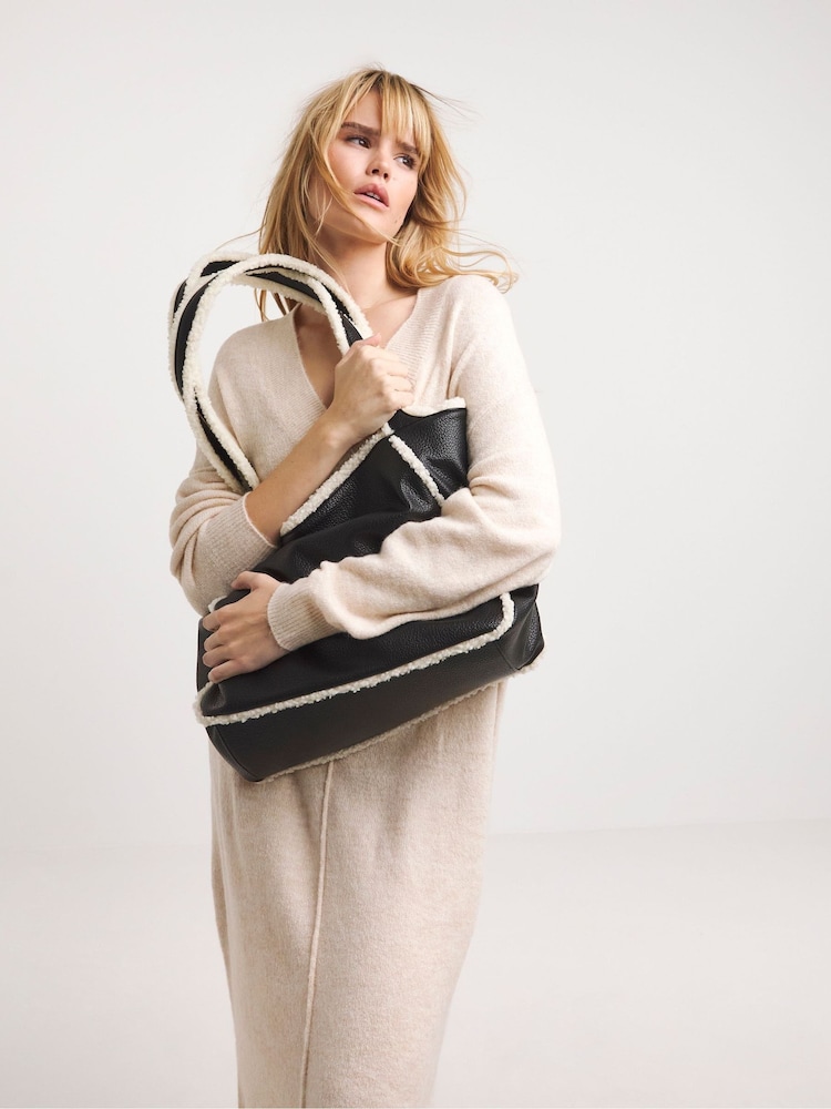 Simply Be Black Shearling Tote Bag - Image 2 of 4