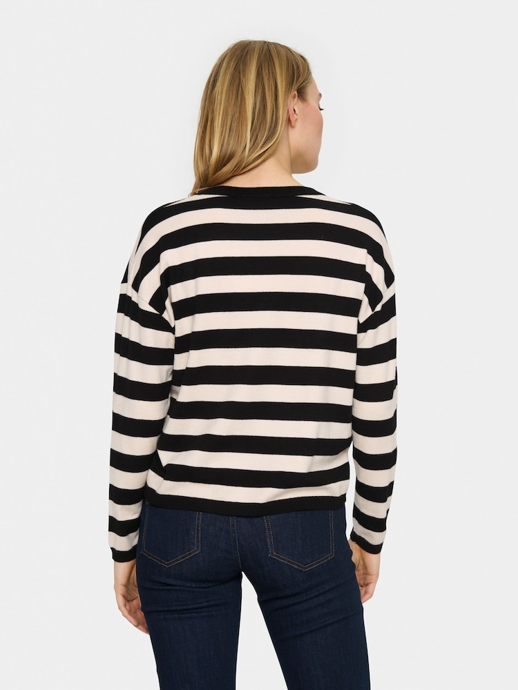 Saint Tropez Fikam V-Neck Long Sleeve Pullover Black Jumper - Image 2 of 6 Saint Tropez Fikam V-Neck Long Sleeve Pullover Black Jumper - Image 2 of 6