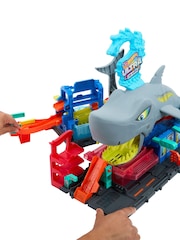 Hot Wheels City Ultra Shark Car Wash - Image 2 of 6