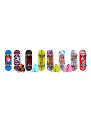 Hot Wheels Skate Rippin Tricks Pack 8 Pack - Image 3 of 6