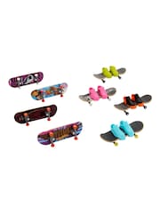 Hot Wheels Skate Rippin Tricks Pack 8 Pack - Image 4 of 6
