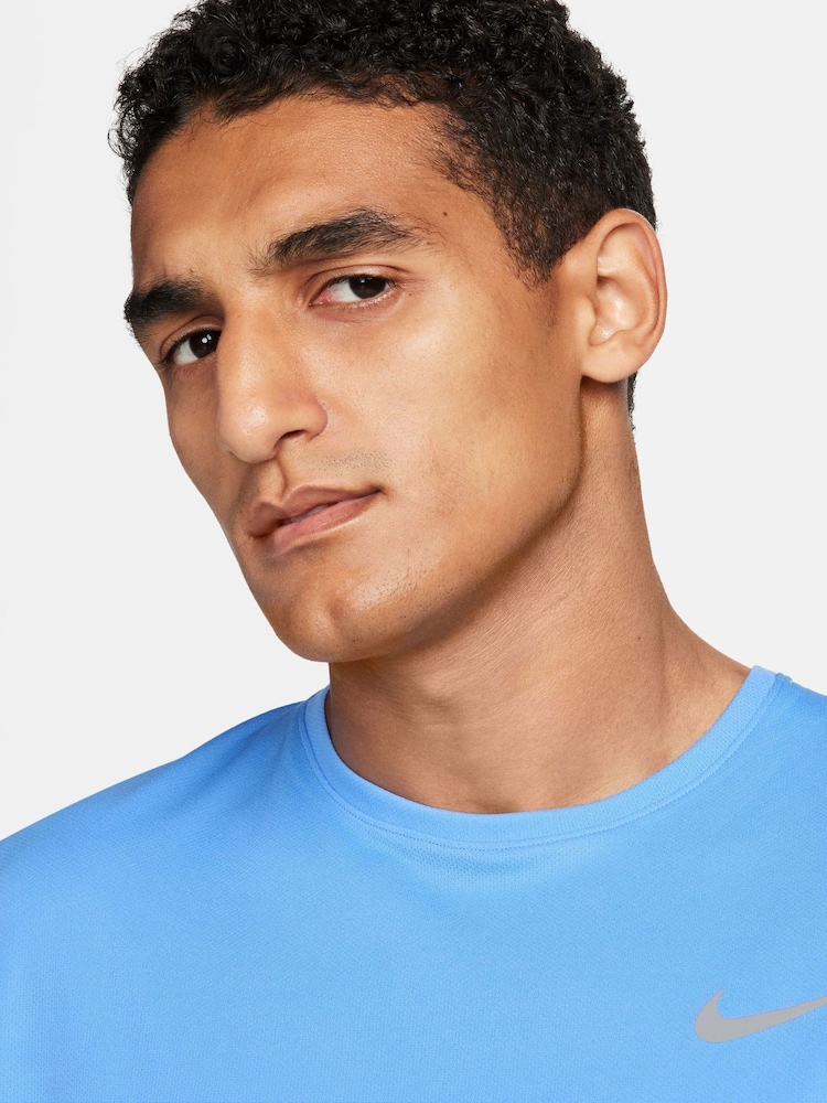 Nike University Blue Dri-FIT Miler Running T-Shirt - Image 3 of 10