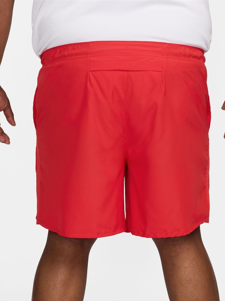 University rood - 7 inch - Nike Challenger Dri-FIT 7 inch hardloopshorts met voering - Image 3 of 8