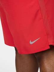 University rood - 7 inch - Nike Challenger Dri-FIT 7 inch hardloopshorts met voering - Image 7 of 8
