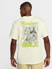 Nike Green Sportswear Blooming Graphic 100% Cotton T-Shirt - Image 2 of 6