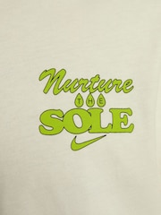 Nike Green Sportswear Blooming Graphic 100% Cotton T-Shirt - Image 4 of 6