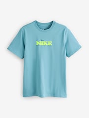 Nike Blue Sportswear Blooming Graphic 100% Cotton T-Shirt - Image 7 of 8