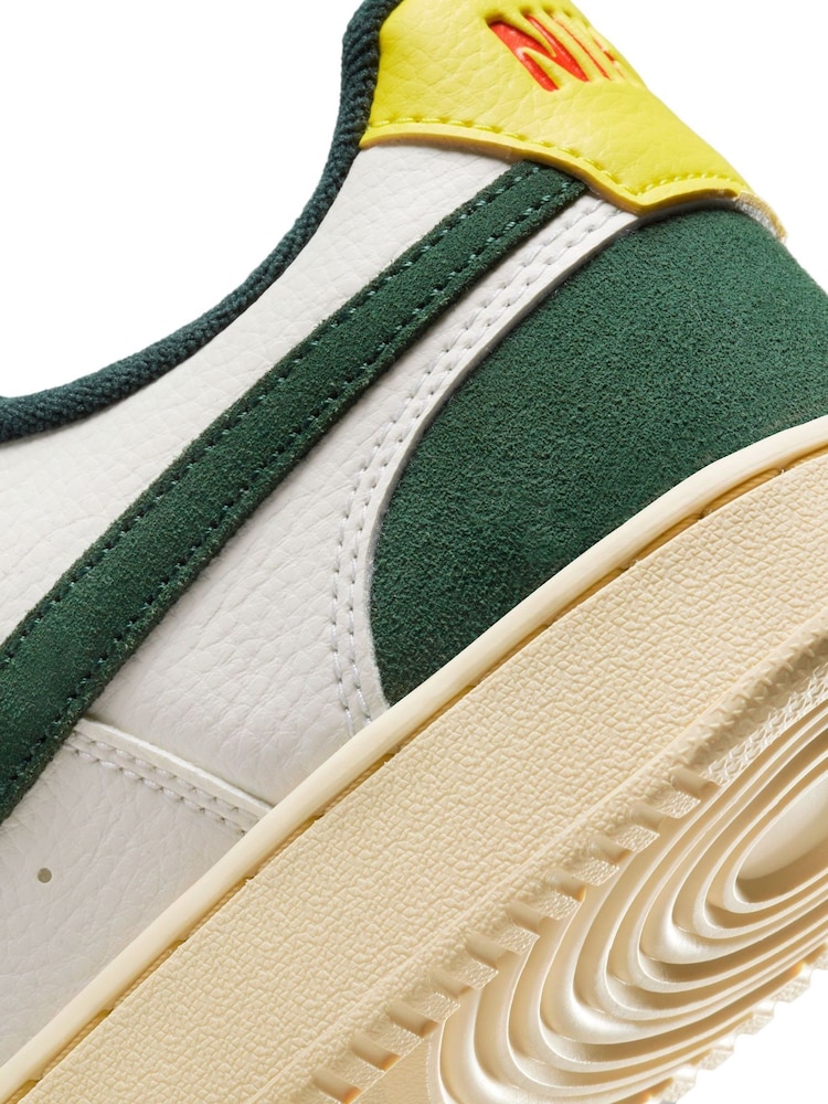 Nike White/Green Court Vision Low Trainers - Image 8 of 8