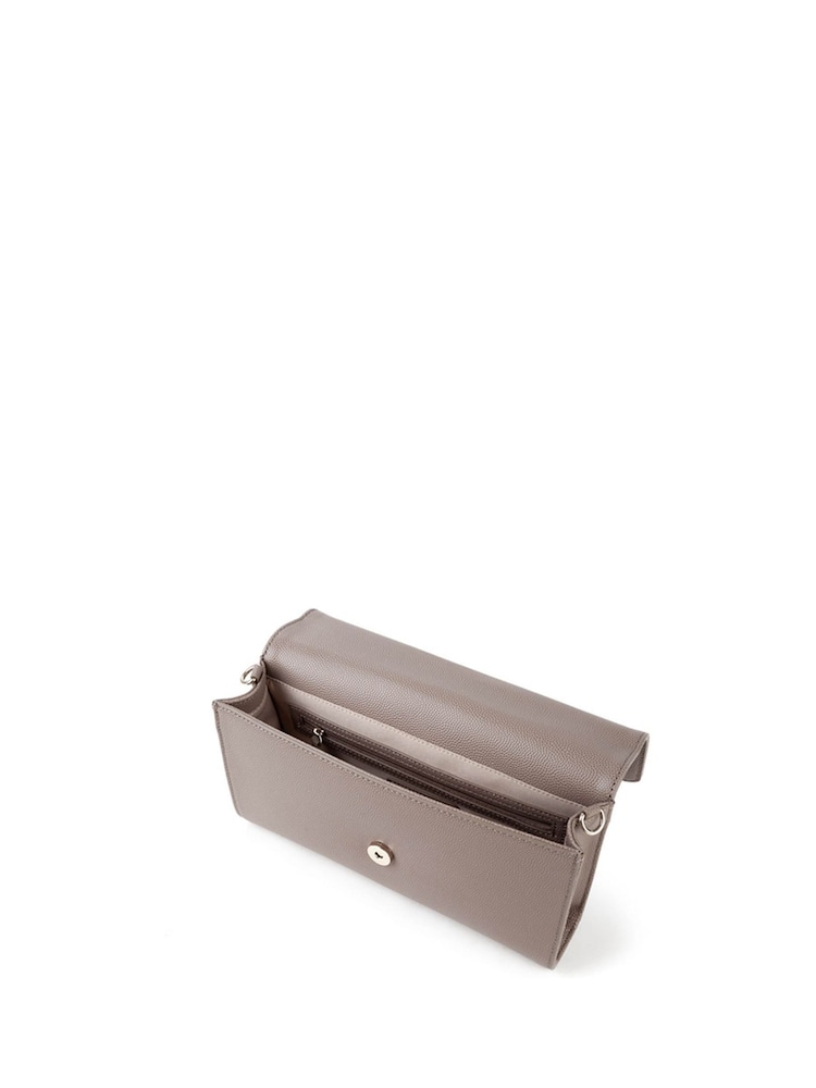 Valentino Bags Medium Divina Cross-Body Cluch Bag - Bild 3 von 3 Valentino Bags Medium Divina Cross-Body Cluch Bag - Bild 3 von 3