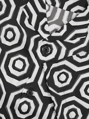 Reiss Black/White Canape Geometric-Print Poplin Cuban-Collar Shirt - Image 6 of 6
