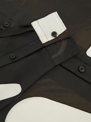 Reiss Chocolate Brown Montana Abstract-Print Poplin Shirt - Image 7 of 7