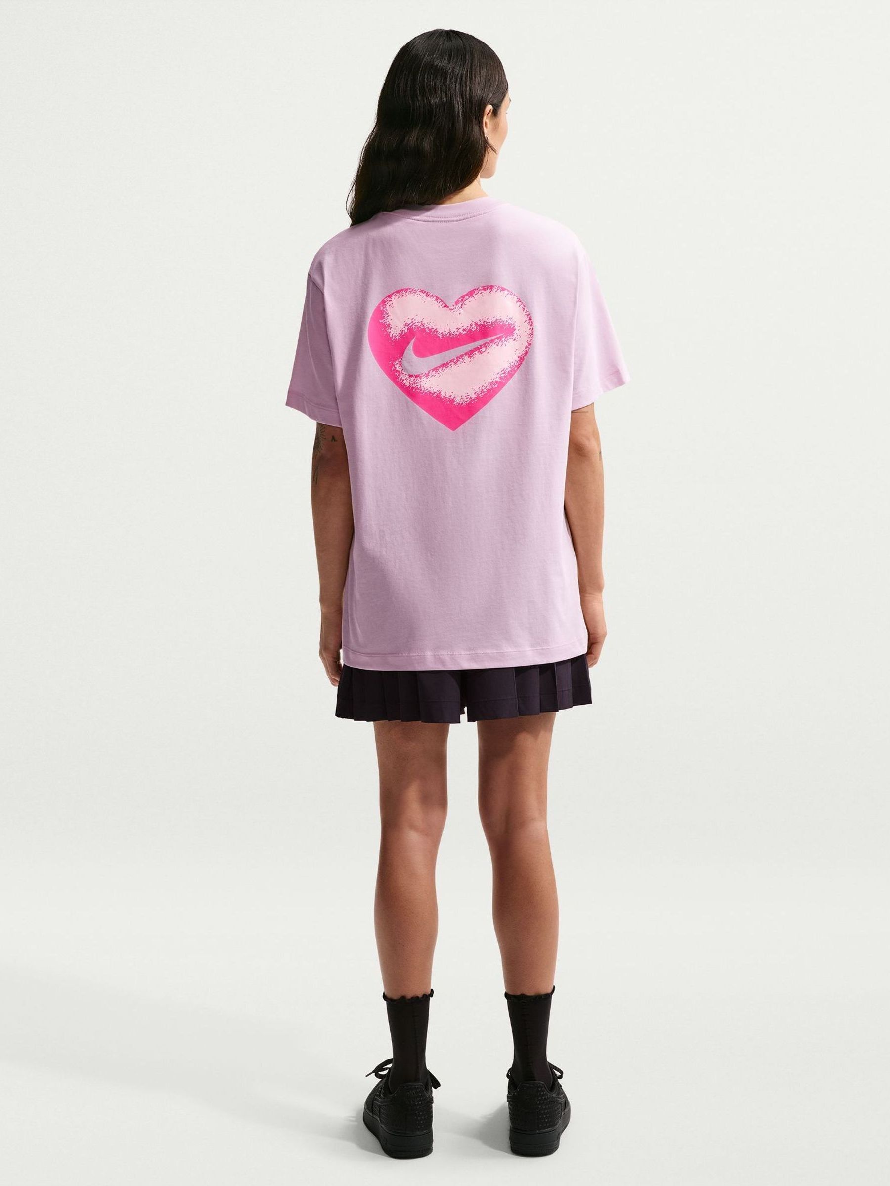 nike heart shirt