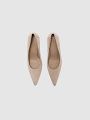밝은 회갈색 - Reiss Tilly Suede Pointed-Toe Mid-Heel Court Shoes - 5의 이미지 2
