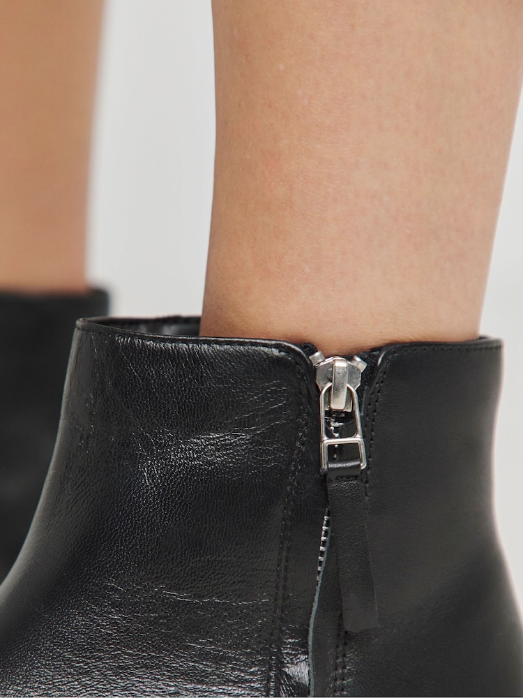 JD Williams Leather Side Zip Boots In Extra Wide Fit - Slika 4 iz 4