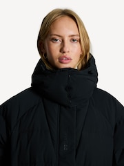 GANNI Black Oversized Tech Seersucker Puffer Jacket - Image 7 of 11