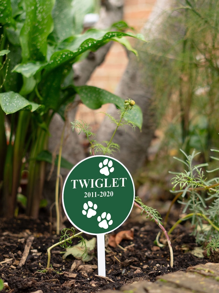 Personalised Round Metal Pet Memorial Garden Planted Plaque by Jonnys Sister - Image 2 of 3