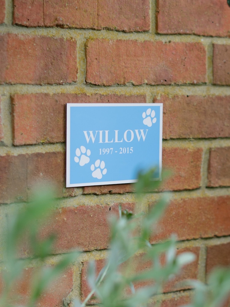 Personalised Pet Memorial Metal Garden Wall Plaque by Jonnys Sister - Image 2 of 3