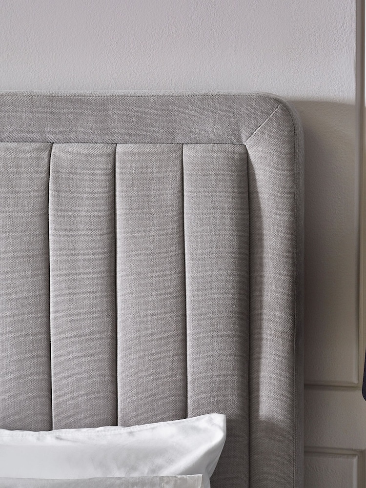 Julian Bowen Grey Savannah Velvet Upholstered Bed - Image 2 of 6