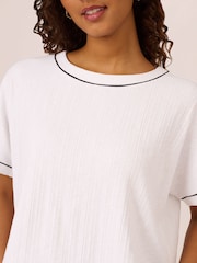 Adrianna Papell Tipped Variegated White Rib Knit Top With Back Faux Button Placket - Image 5 of 7