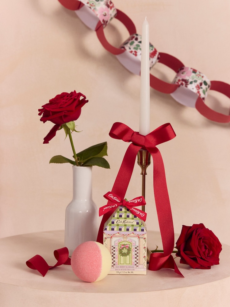Cath Kidston A Dolls House Bath Bomb 150g - Image 6 of 6 Cath Kidston A Dolls House Bath Bomb 150g - Image 6 of 6