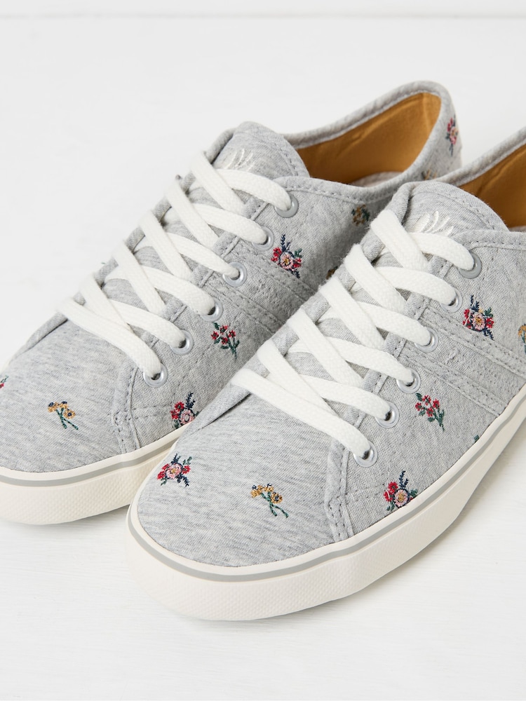 FatFace Lola Canvas Trainers - Bild 2 von 3 FatFace Lola Canvas Trainers - Bild 2 von 3