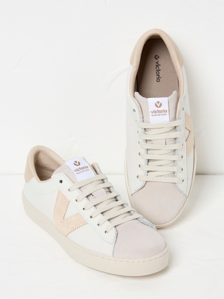 Trainers - Image 2 of 3