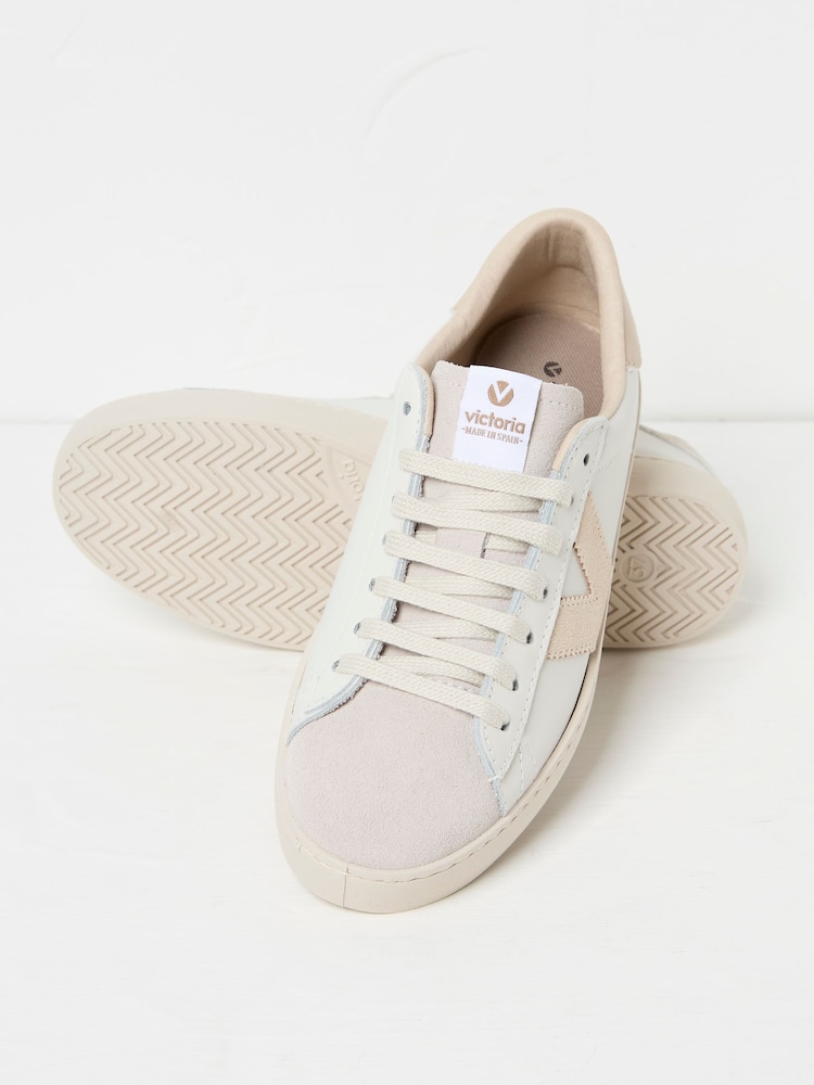 Trainers - Image 3 of 3 Trainers - Image 3 of 3